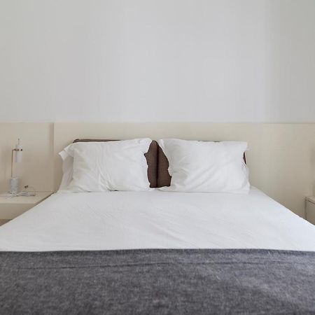 Classy 2Bdr Apartment In Downtown By Lovelystay Lisboa Exterior foto